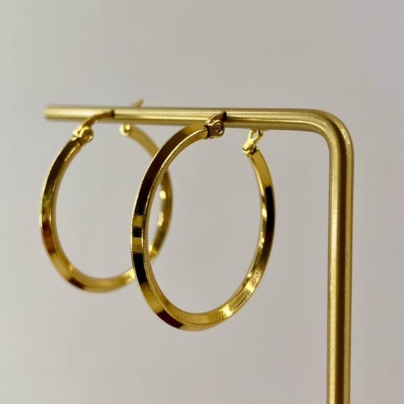 Beautiful Pair of High Quality Gold Plated French Hoop Earrings - Picture 1 of 4